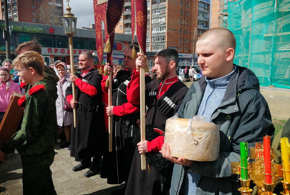 Пасху Христов встретили в храме во имя иконы Божией Матери «Нечаянная Радость»